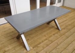 Beton tafel RVS X frame